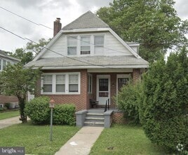 Building Photo - 6 W Hoffman Ave