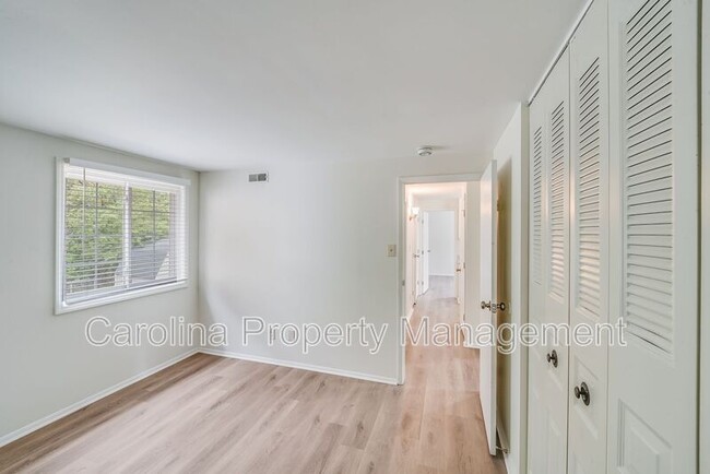 Foto del edificio - 5001 Forest Mountain Ct