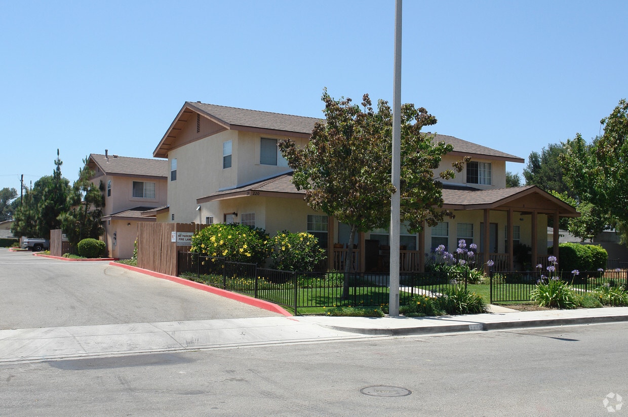 Primary Photo - Casa Garcia Family Apartments
