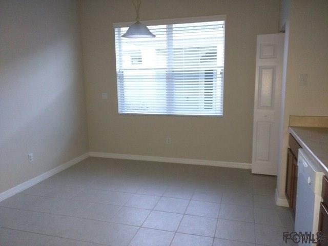 Building Photo - 121 Raintree Cir