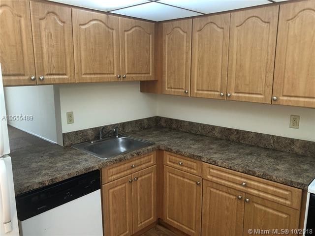 Building Photo - 7740 Camino Real