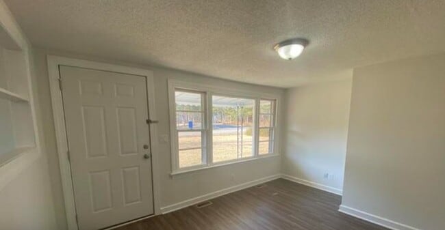 Building Photo - 1138 Live Oak Church Rd