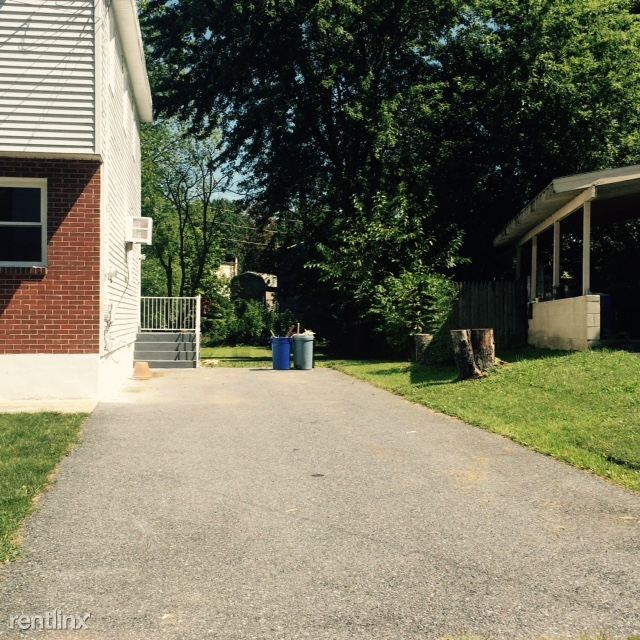 Building Photo - 779 Erford Rd