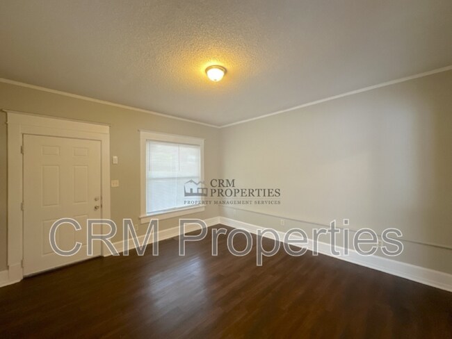 Foto del edificio - 648 N Hamilton Ave