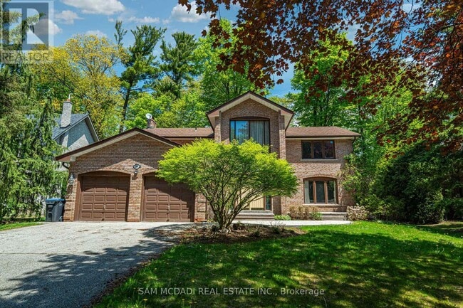 Building Photo - 1836 Friar Tuck Ct
