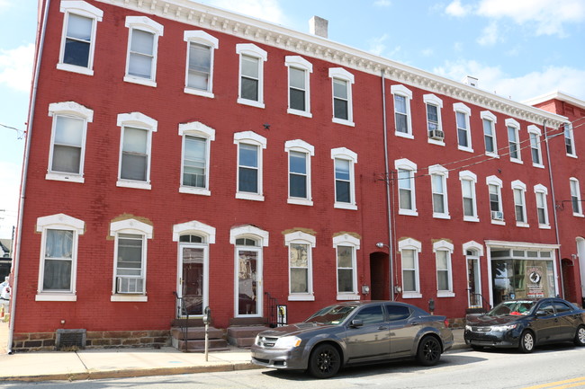 Foto del edificio - 15 S Washington St