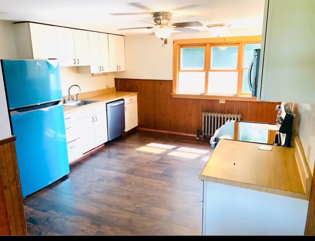 Foto principal - 202 Grove Ave