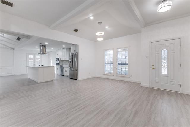 Foto del edificio - 18516 Featherwood Dr