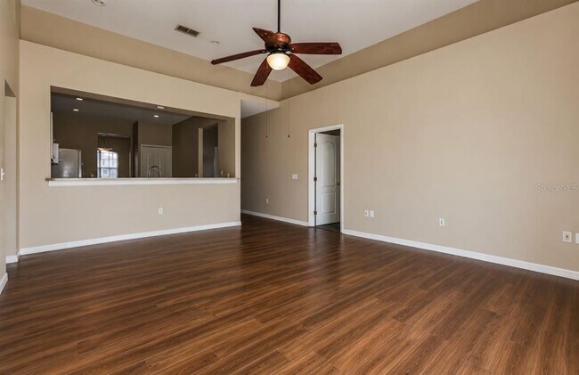 Foto del edificio - 710 Hazy Meadow Ct