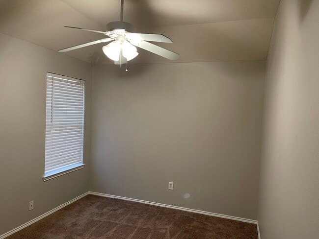 Building Photo - 4104 Summerhill Ln