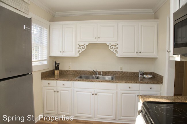 Foto del edificio - 3 br, 1 bath House - 6 Joyce Avenue - Main