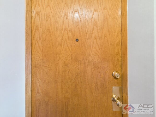 Building Photo - 755 Dulles Rd