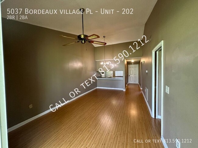 Foto del edificio - 5037 Bordeaux Village Pl
