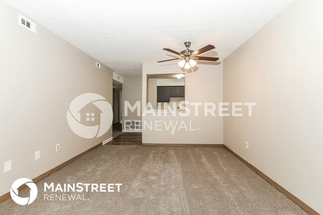 Building Photo - 2913 Dumesnil St