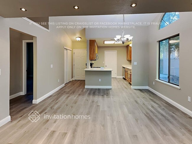 Building Photo - 3412 Saxonville Way
