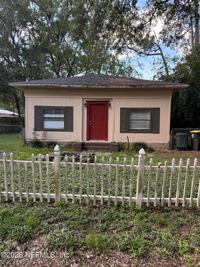 Building Photo - 6605 Dixie St