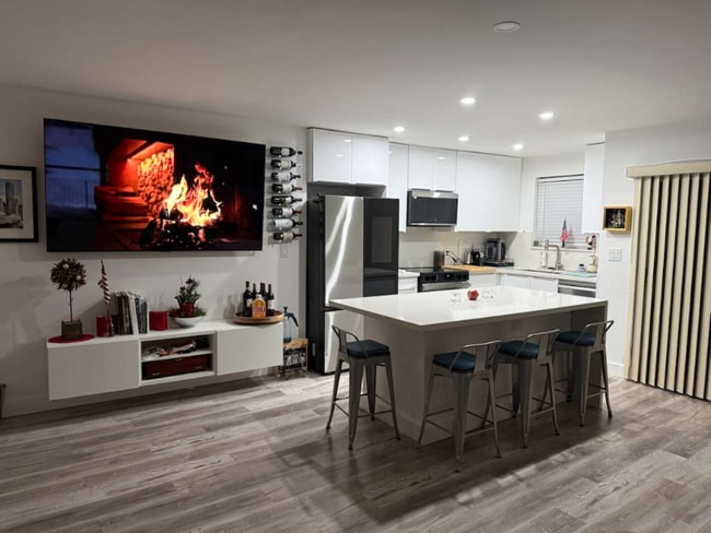 Photo - 2731 NE 14th Street Causeway Apartment