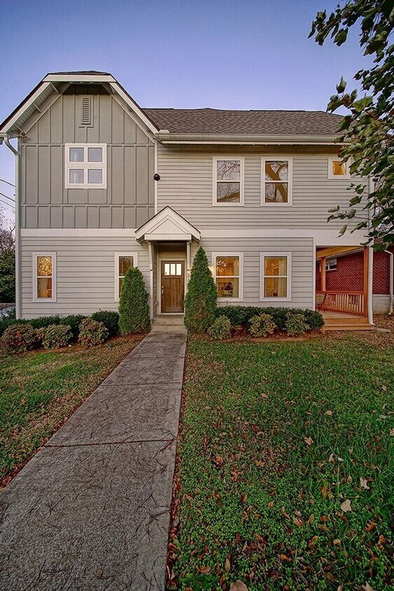 Don't miss this gorgeous 3BE/2.5BA in Desi... - Don't miss this gorgeous 3BE/2.5BA in Desi...
