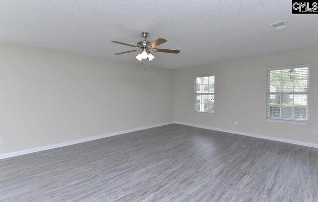 Foto del edificio - Immaculate Home in Established Killian Green Subdivision!