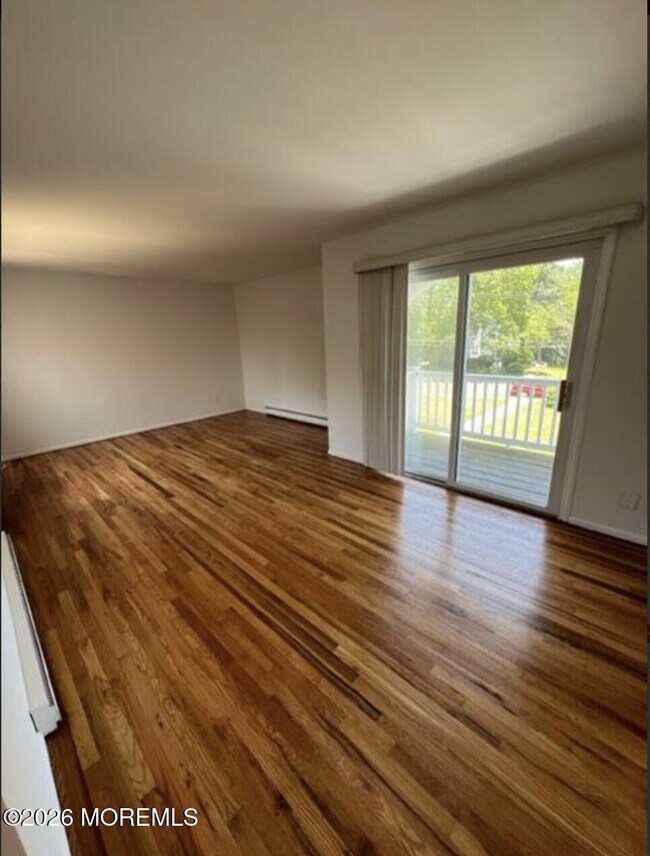 Foto del edificio - 711 Wall Rd