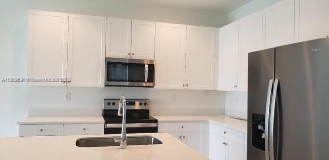 Foto del edificio - 5590 Carrara Dr