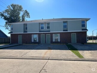 Building Photo - 1200 Cambridge Dr