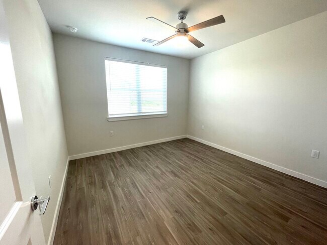 Foto del edificio - 295 E Wilco Hwy