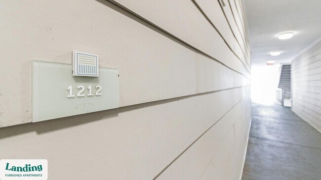 Foto del edificio - 215 Hunters Lk Wy