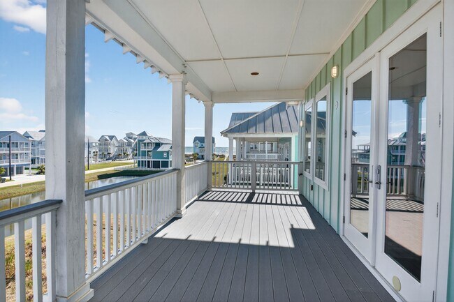 Foto del edificio - 3815 Seabreeze Ln