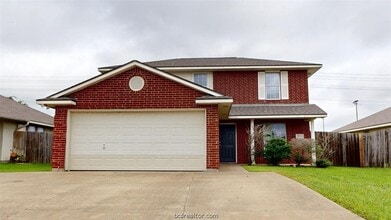 Building Photo - 915 Bougainvillea St