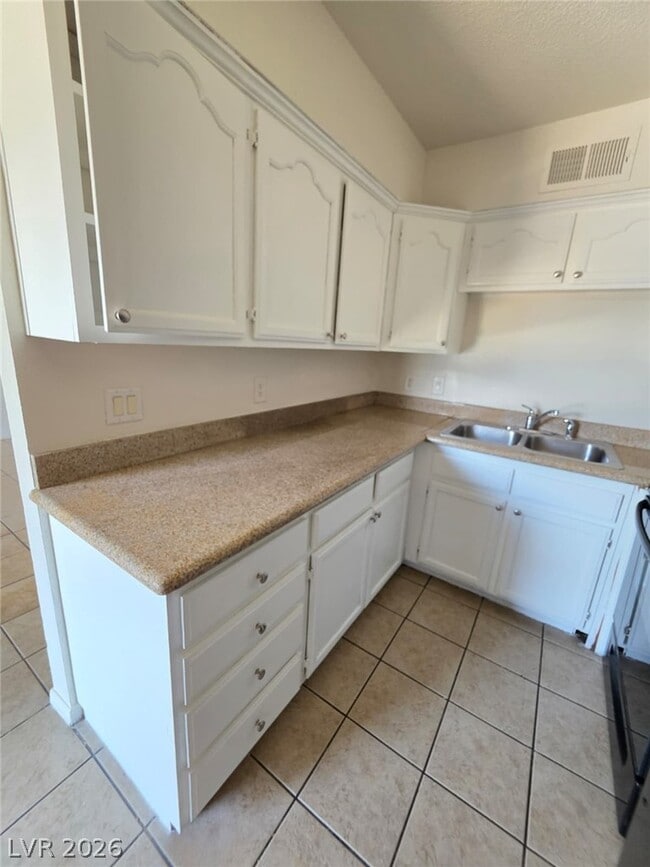 Foto del edificio - 412 W Monroe Ave