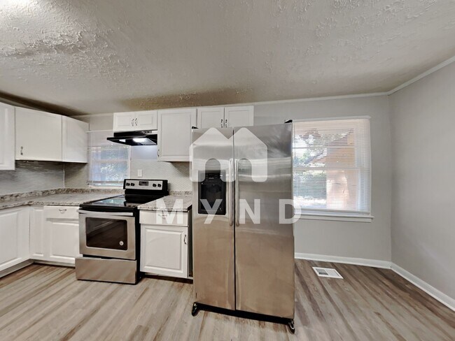 Foto del edificio - 3069 Mckenzie Rd