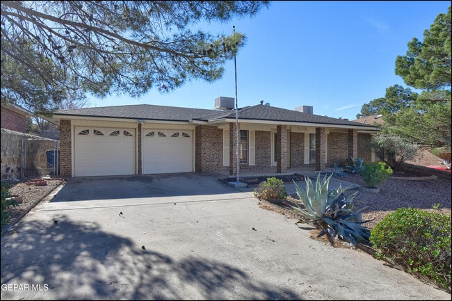 Building Photo - 6516 Cortesano Ct