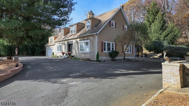 Foto del edificio - 89 East Dr