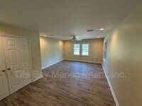 5011 Highcrest Dr