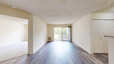 Interior Photo - Ridgewood