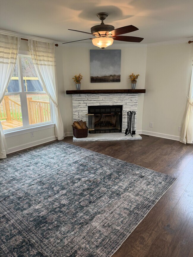 Foto del edificio - 33 Anna Dr