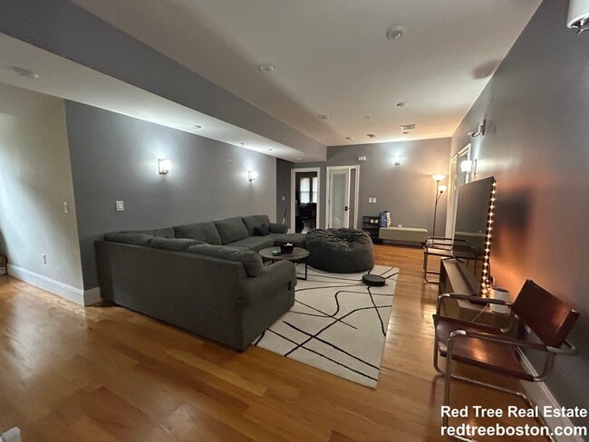 Photo - 1778 Commonwealth Ave Apartment