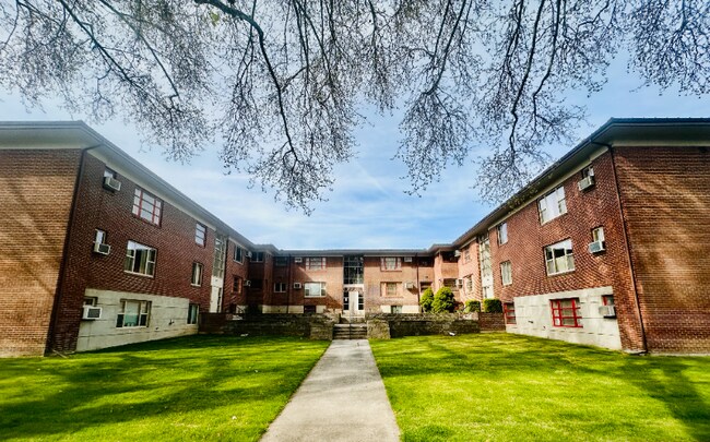 Foto del edificio - 352 S 1st Ave