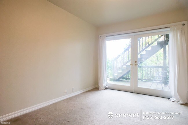 Building Photo - 3 br, 2 bath House - 366 Cumberland St