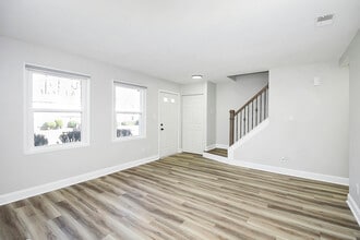 Building Photo - 1524 Waybridge Ln