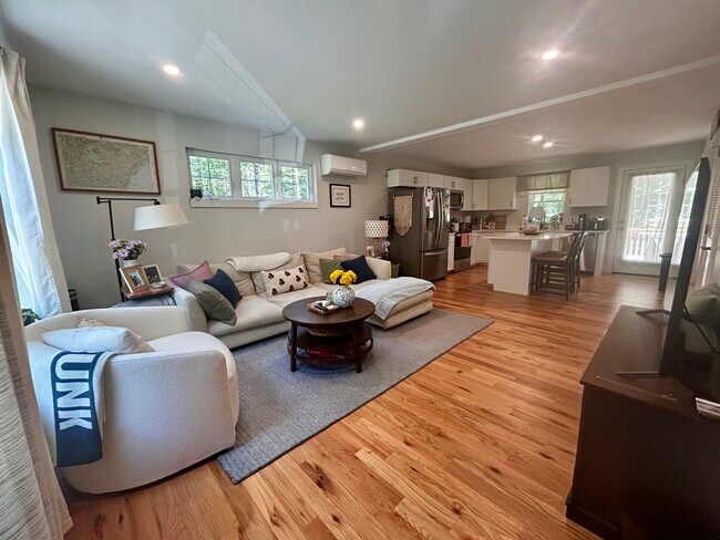 Sala de estar/Cocina - 9 Alder Ln