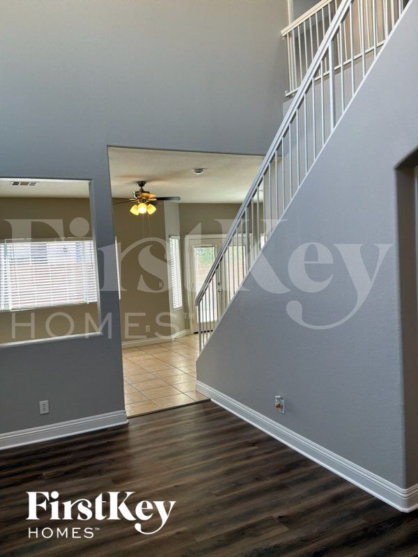 Foto del edificio - 971 Whispering Grove Ave