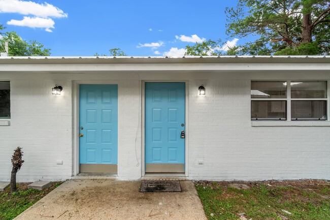 Building Photo - 248 Four Mile Rd