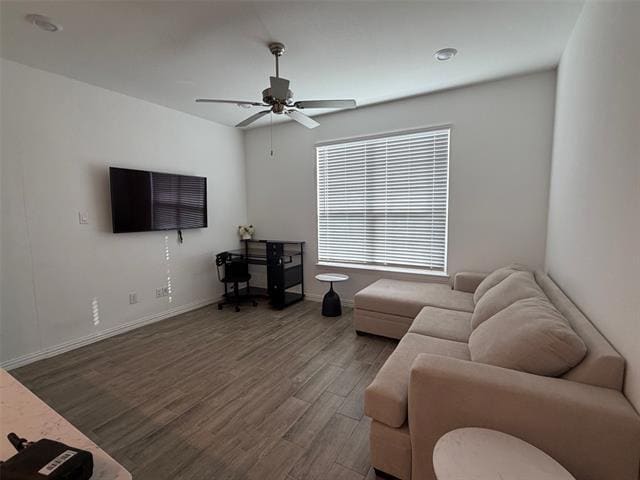 Building Photo - 1033 Rosebay Dr