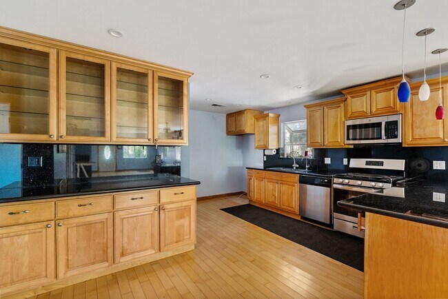 Foto del edificio - 959 E 107th St