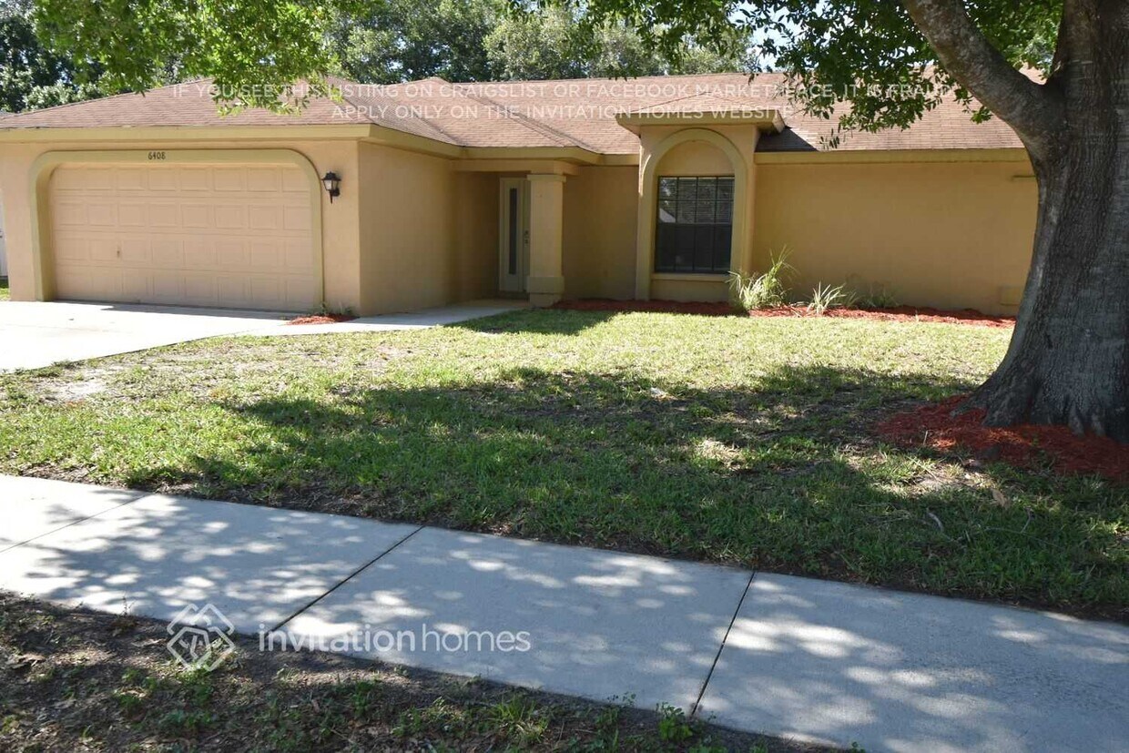 Foto principal - 6408 63rd St E