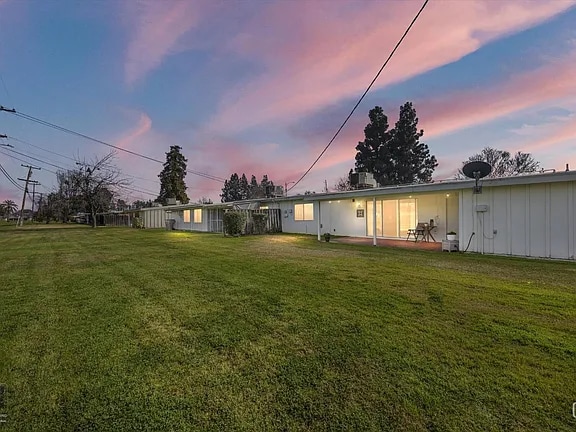 Building Photo - 5804 Sundale Ave