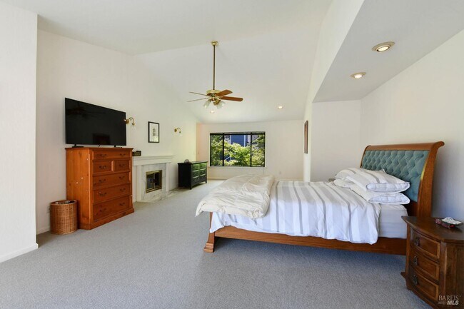 Foto del edificio - 12 Greenfield Ct
