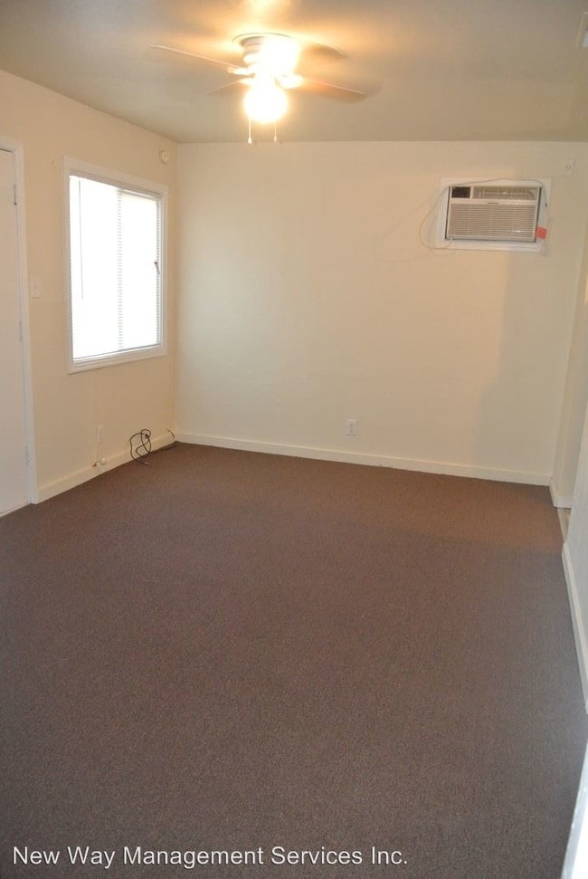 Building Photo - 1200 G St